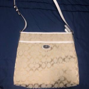 Coach messenger bag- crossbody